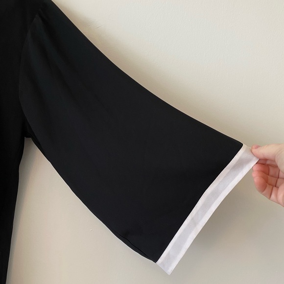 Set of two Oscar de la Renta long nightgowns black and white small - Picture 4 of 15